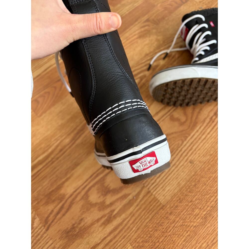 Vans Snow Boots Size 38 Black Sherpa Lined Waterproof Winter Boots - Picture 5 of 7